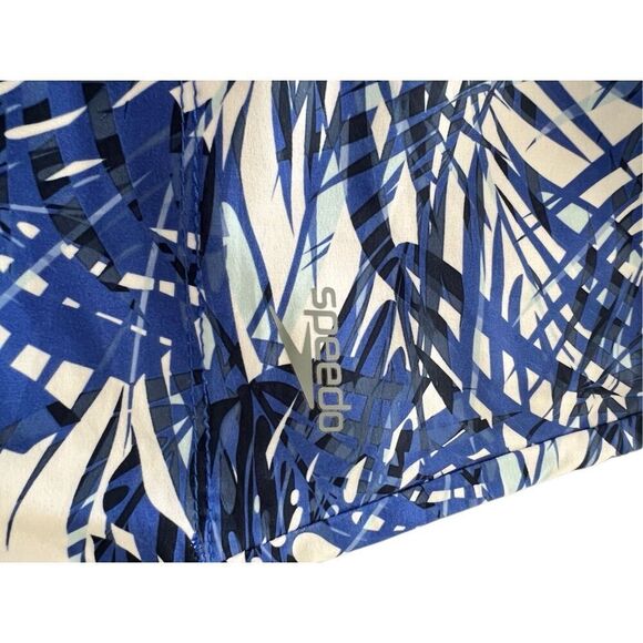 Speedo  Skort Size XL - Picture 4 of 9